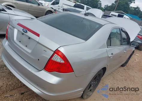 2010 Ford Fusion Se z USA, uszkodzony, nr VIN 3FAHP0HA3AR342710